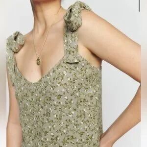 Reformation Embry Top in Juniper Size 2 Small